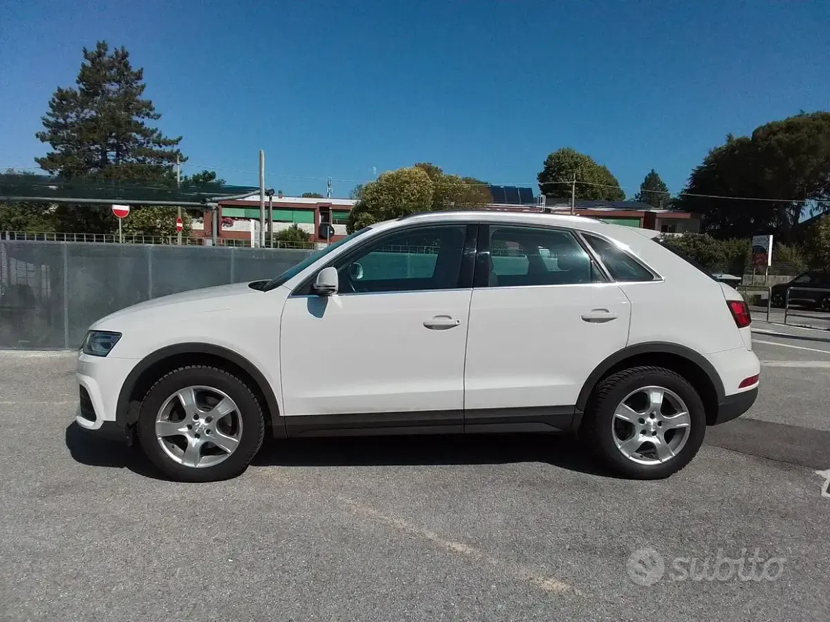 Usata Audi Q3 Business 150 CV (110 kW) 2016 Bianco SUV