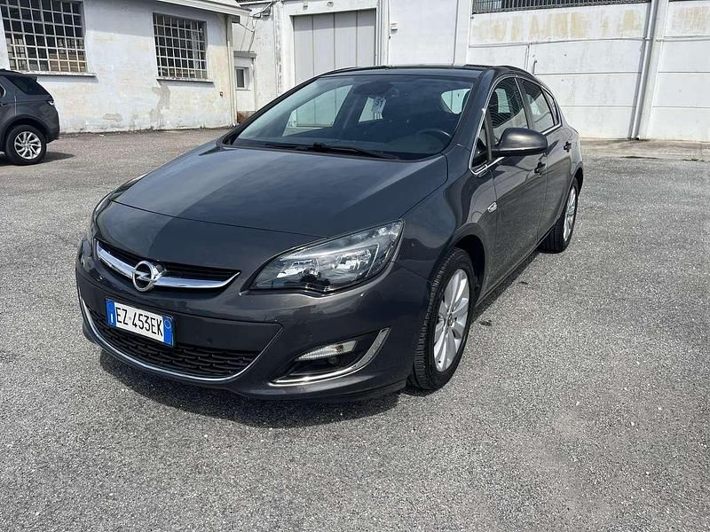 Usata Opel Astra Cosmo 110 CV (80 kW) 2015 Other Berlina