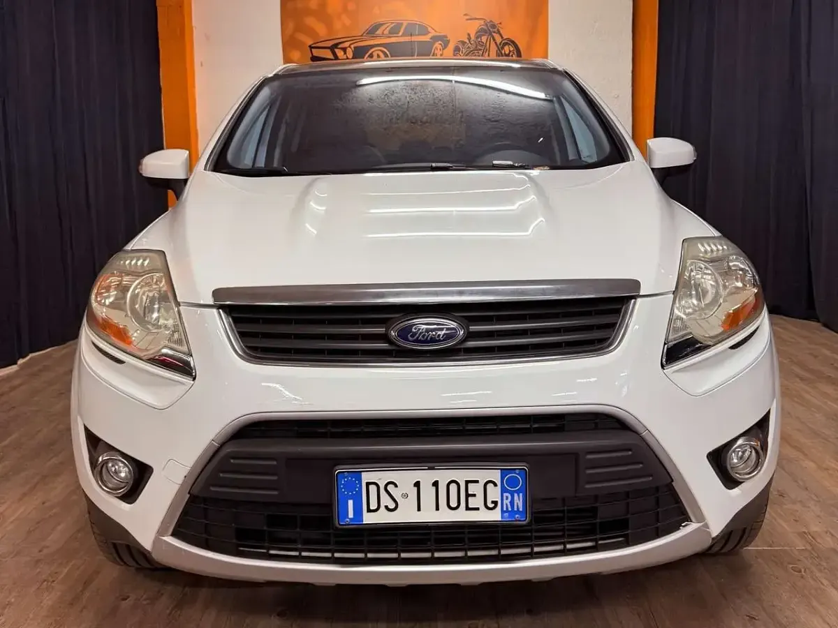 Usata Ford Kuga Titanium 136 CV (100 kW) 2008 Bianco SUV
