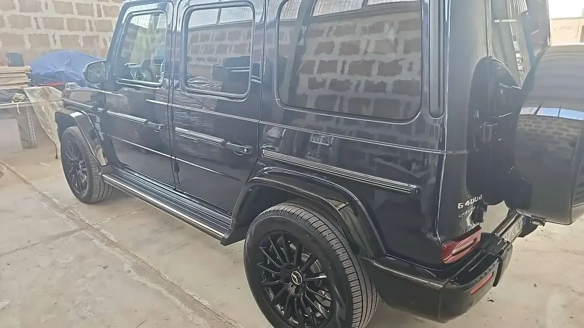 Usata Mercedes G400 Exclusive 330 CV (242 kW) 2024 Blu/azzurro SUV