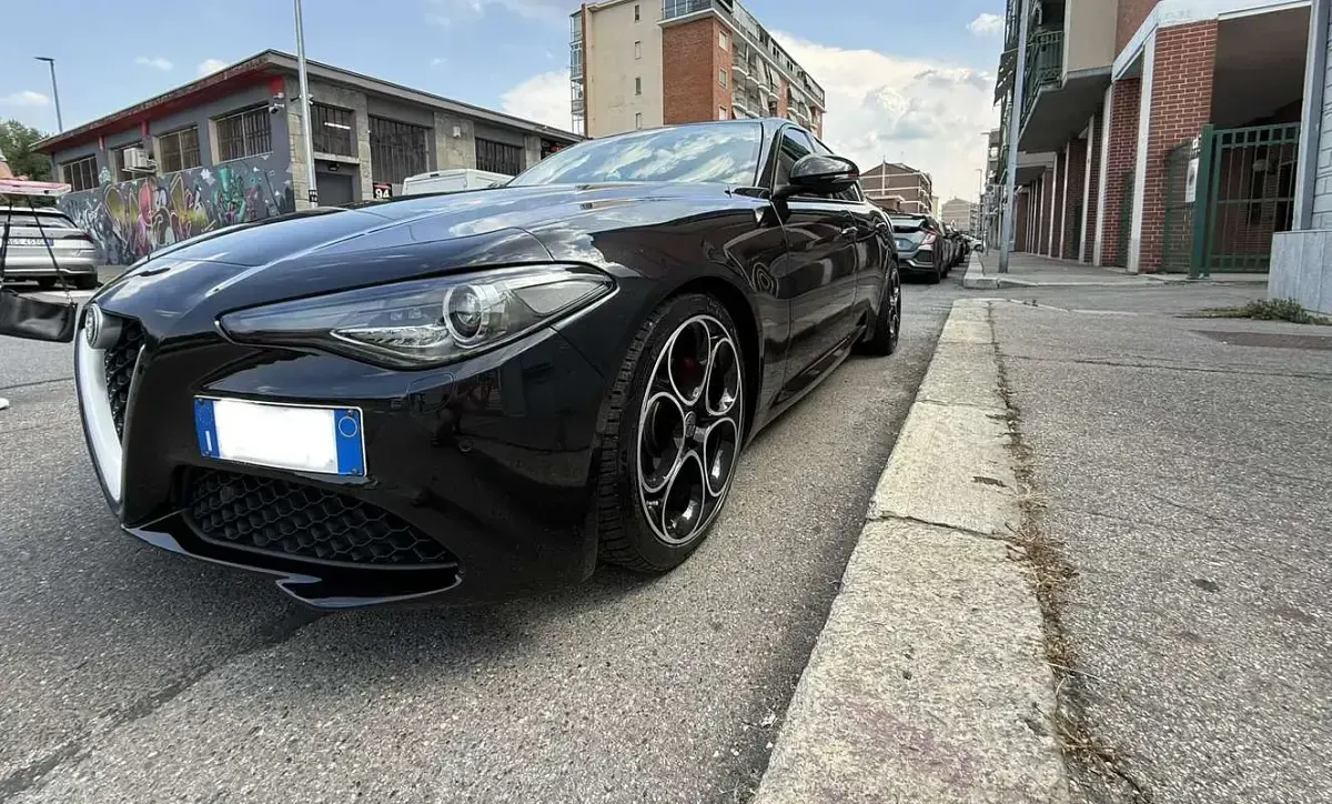Usata Alfa Romeo Giulia Super 179 CV (131 kW) 2017 Berlina