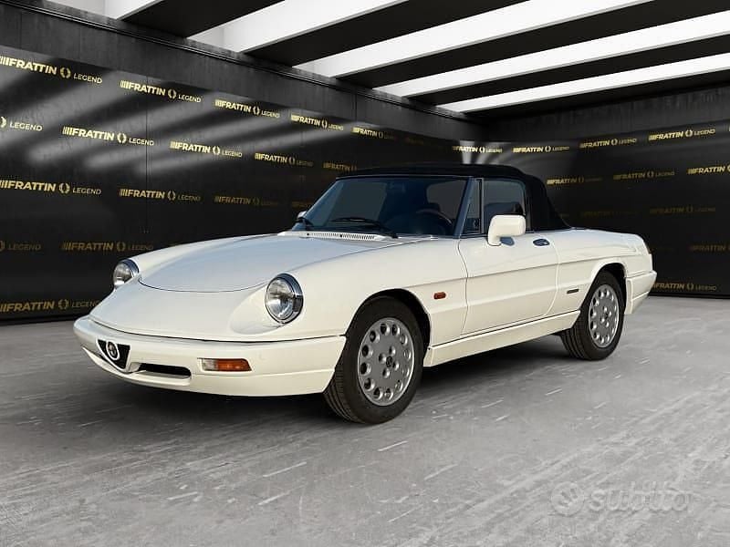 Occasion Alfa Romeo Spider 122 ch (89 kW) 1990 Cabriolet