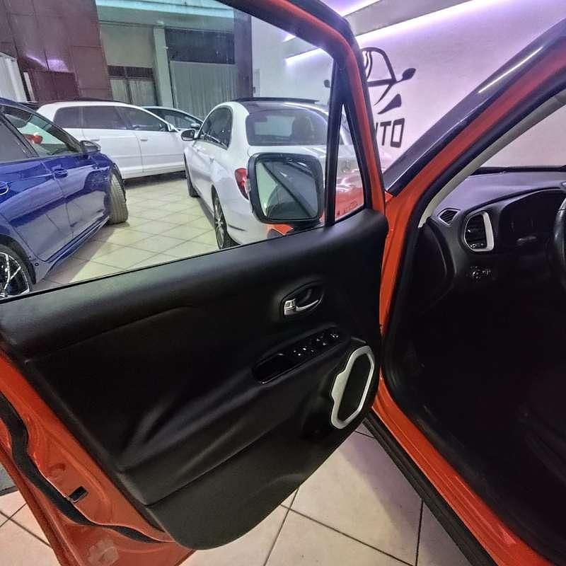 Usata Jeep Renegade Limited 120 CV (88 kW) 2016 SUV