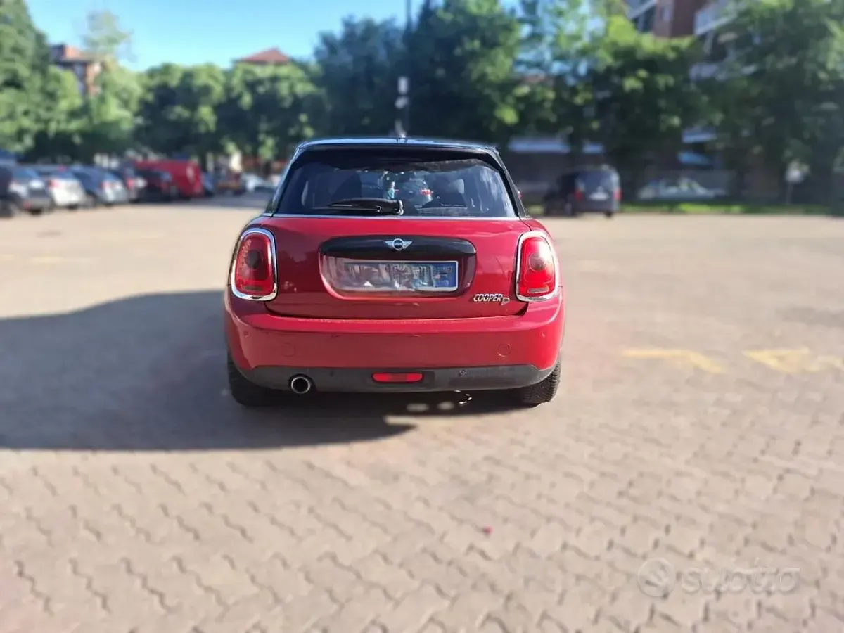 Occasion Mini Cooper D 116 PK (85 kW) 2016 Rood Hatchback