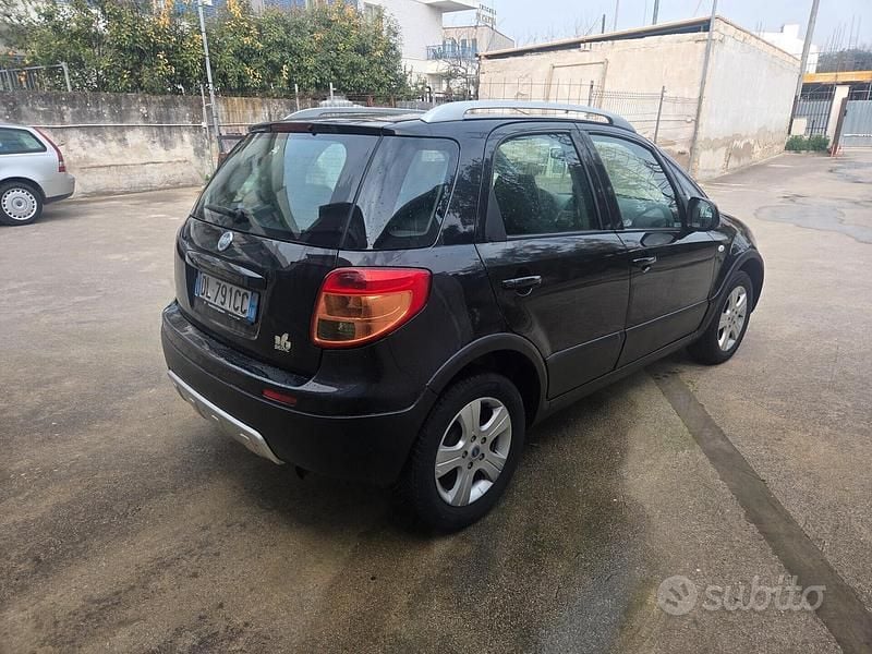 Usata Fiat Sedici Emotion 119 CV (87 kW) 2008 Nero SUV