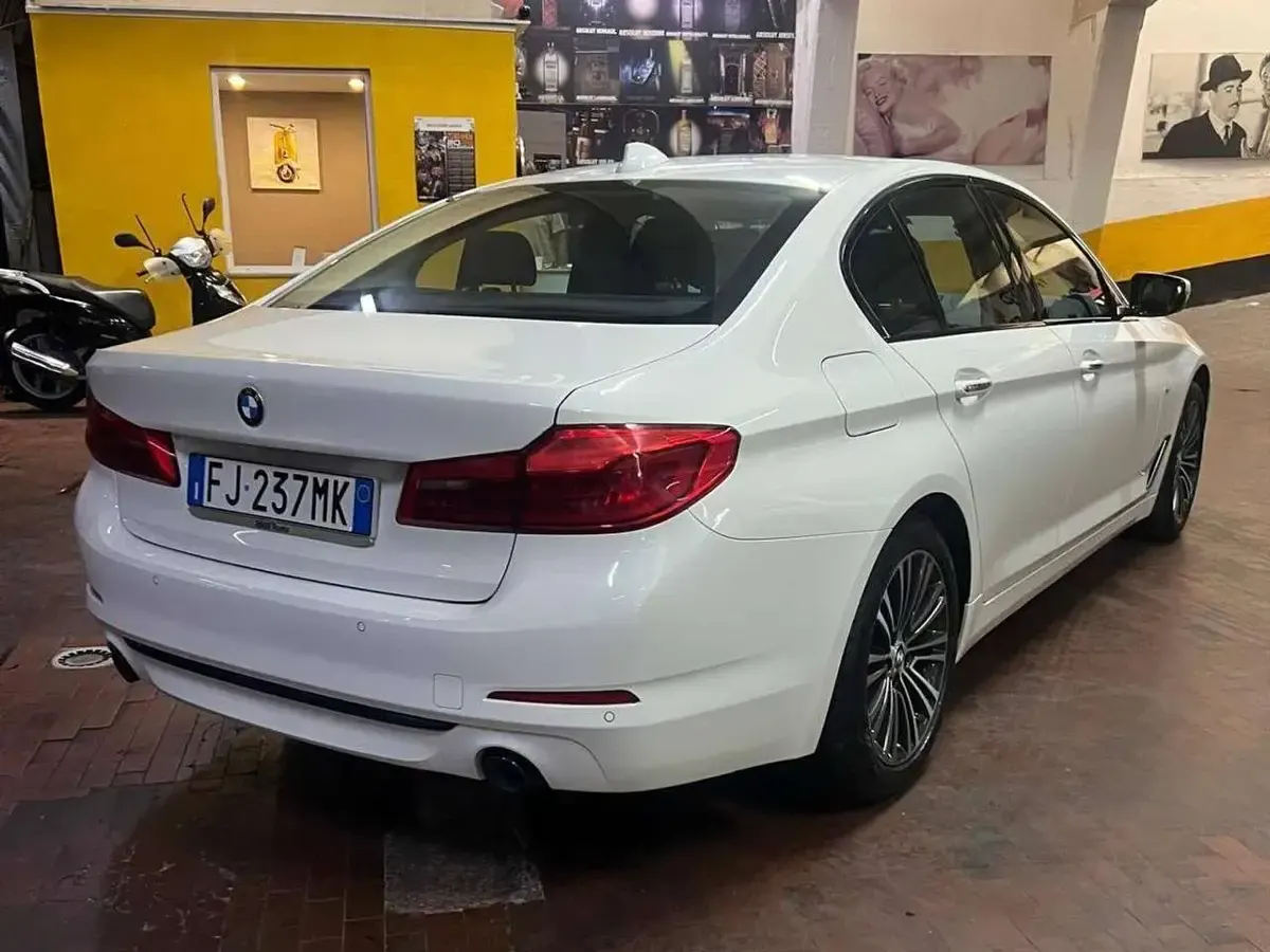 Usata BMW 520 M Sport 190 CV (139 kW) 2017 Bianco Berlina