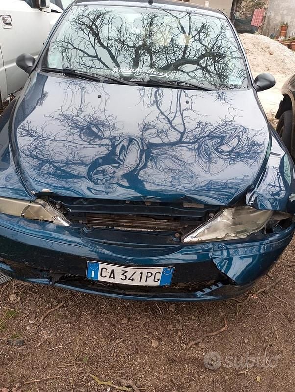 Usata Lancia Ypsilon 2002 Blu Utilitaria
