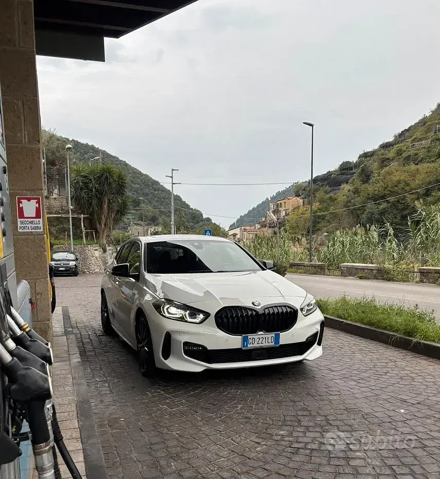 Usata BMW 118 M Sport 150 CV (110 kW) 2021 Bianco Utilitaria