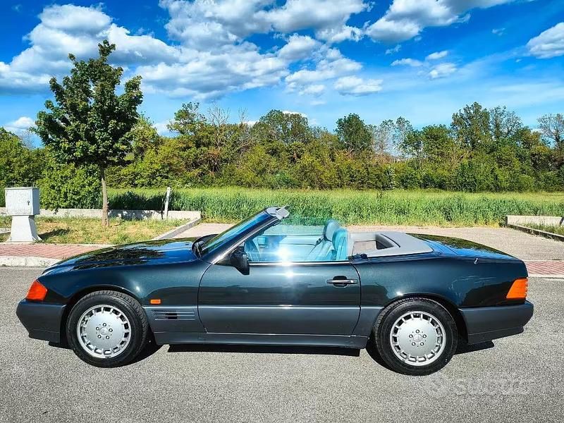 Usata Mercedes SL300 231 CV (169 kW) 1989 Nero Cabrio