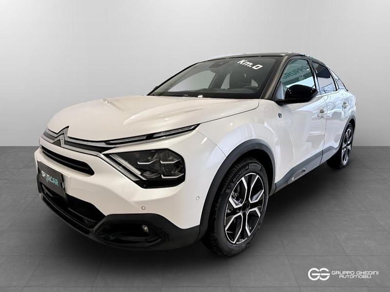 Usata Citroën e-C4 Shine 56 kW (77 CV) 2023 Pearl white pearl white Berlina