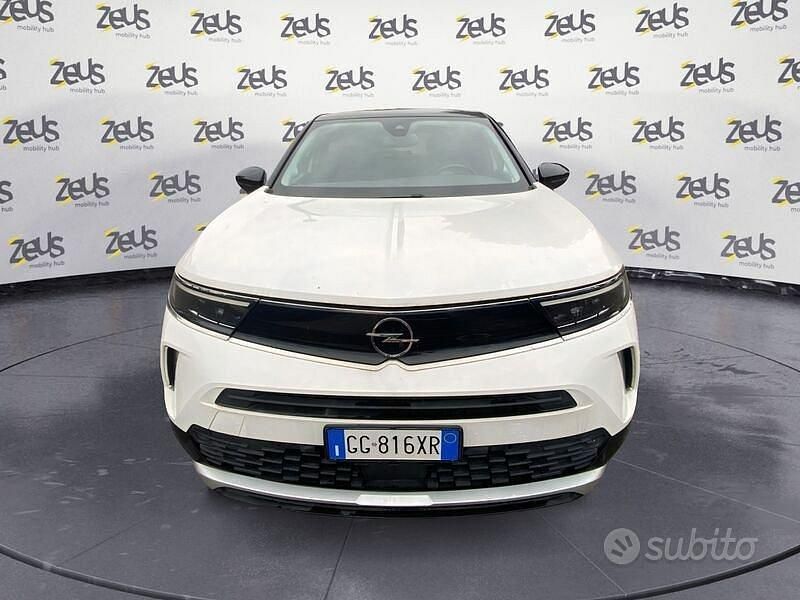 Usata Opel Mokka Elegance 101 CV (74 kW) 2022 Bianco SUV