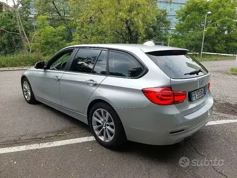 Usata BMW 320 Sport Line 190 CV (139 kW) 2016 Grigio Station wagon