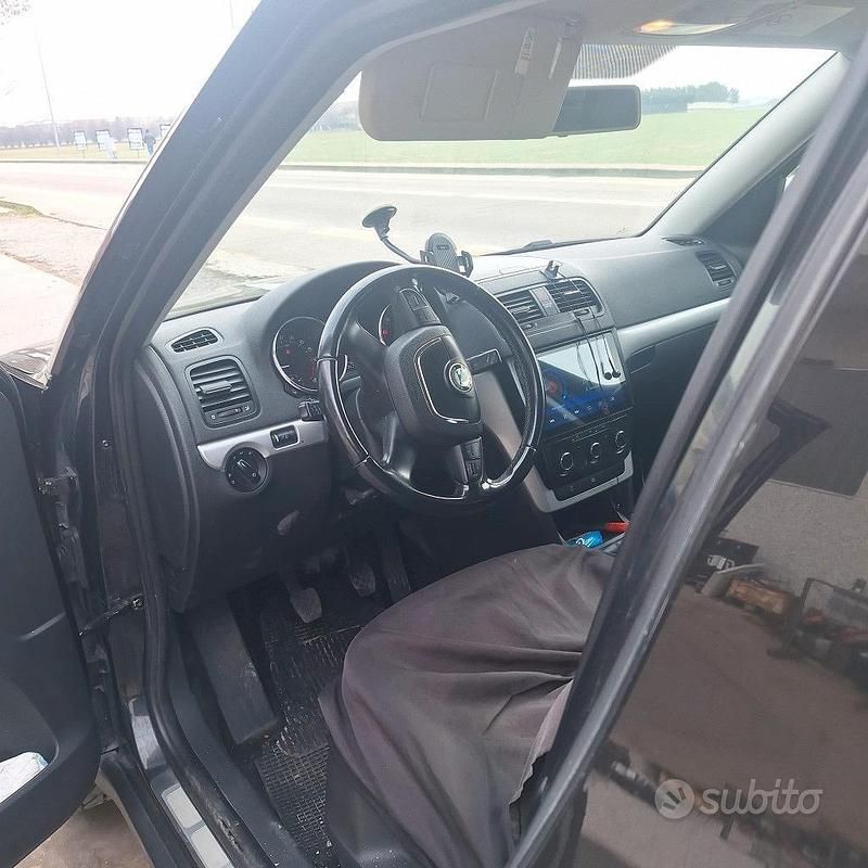 Usata Skoda Yeti 110 CV (80 kW) 2011 SUV