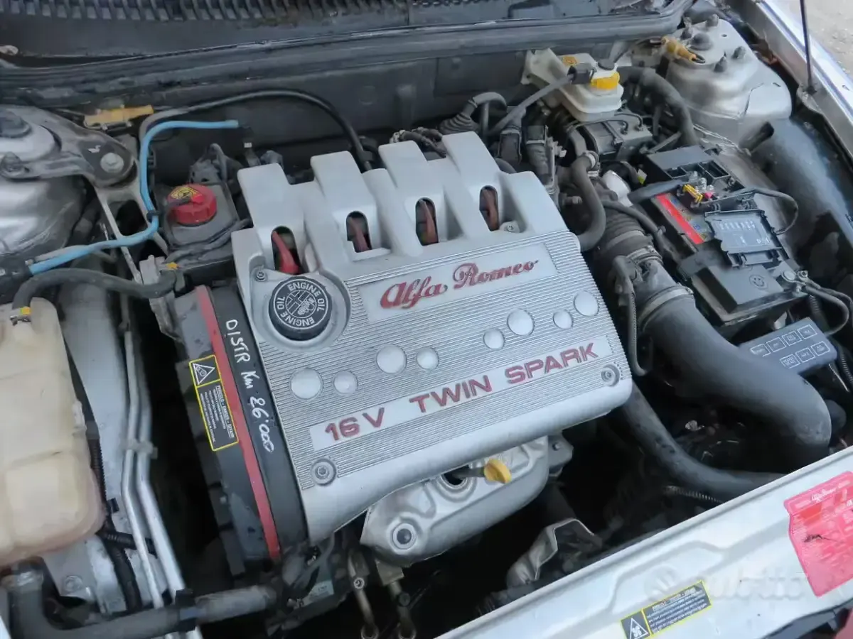 Usata Alfa Romeo 156 144 CV (105 kW) 2000 Grigio Berlina
