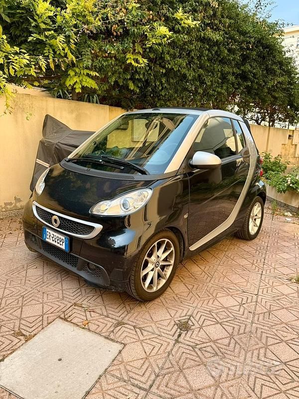 Nero Usata 2013 Smart ForTwo Cabrio Cabrio | 5900 € (Buon prezzo) - Immagine 1/4