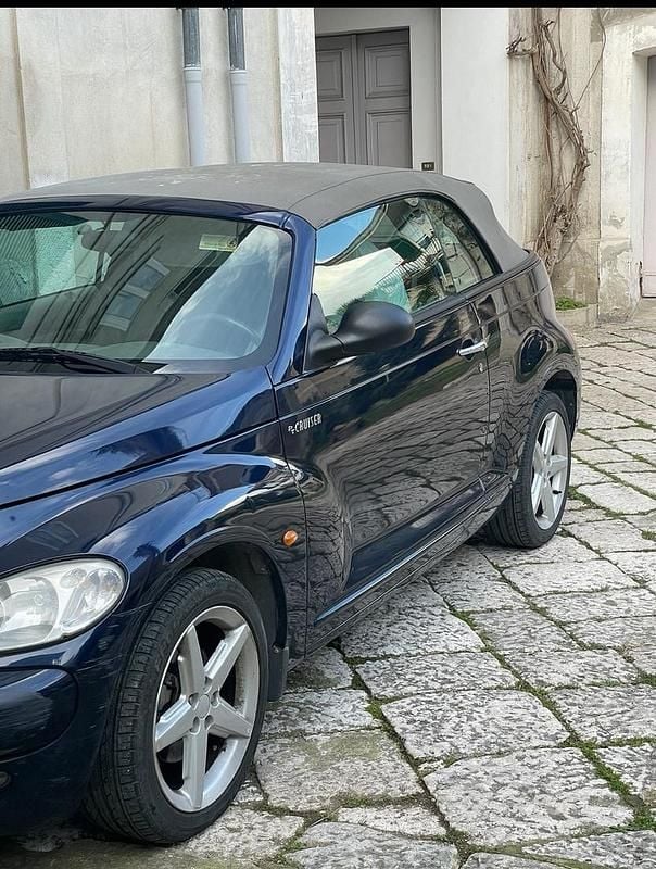 Usata 2004 Chrysler PT Cruiser Cabrio | 5000 € (Buon prezzo) - Immagine 1/4