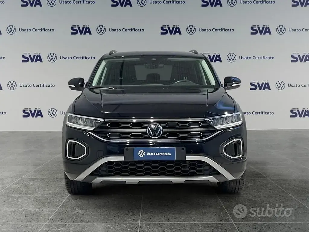 Usata VW T-Roc Edition 116 CV (85 kW) 2024 Deep black SUV