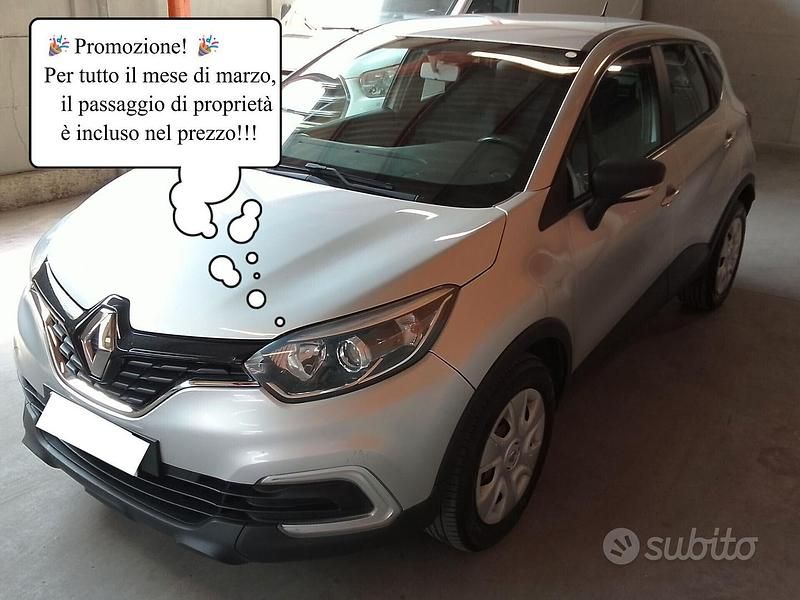 Usata Renault Captur Zen 90 CV (66 kW) 2018 Grigio SUV