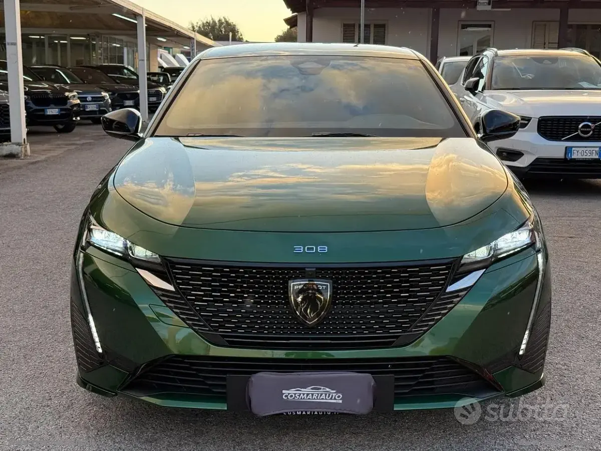 Usata Peugeot 308 GT 131 CV (96 kW) 2022 Verde Berlina