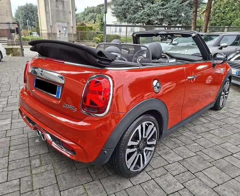 Usata Mini Cooper S Cabriolet Hype 192 CV (141 kW) 2019 Arancione Cabrio