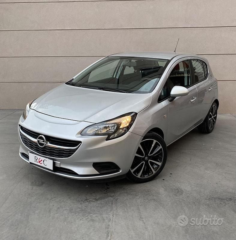Grigio Usata 2019 Opel Corsa Tre volumi | 7299 € (Super prezzo) - Immagine 1/4