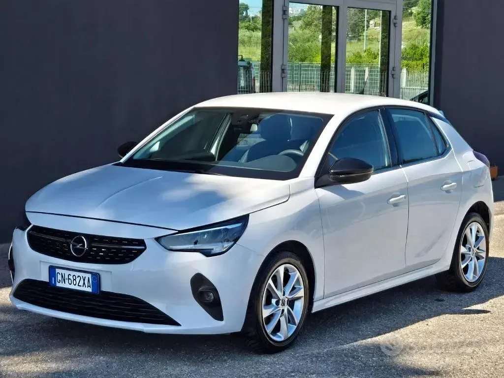 Usata Opel Corsa Elegance 102 CV (75 kW) 2023 Utilitaria