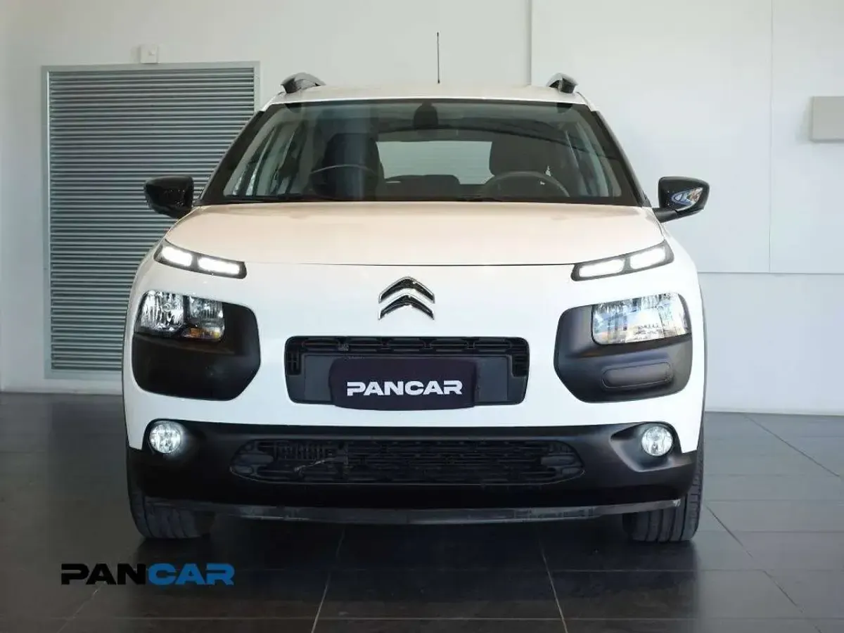 Usata Citroën C4 Shine 99 CV (72 kW) 2017 Polar white SUV