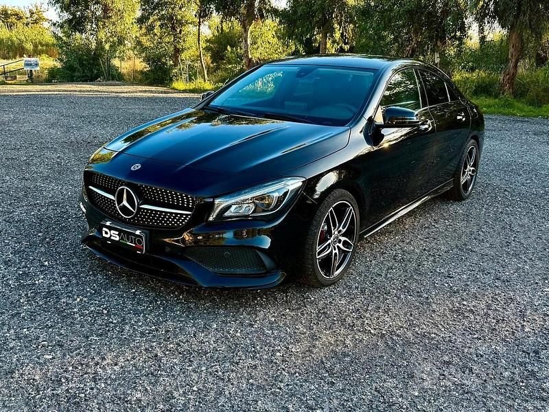 Nero Usata 2018 Mercedes CLA200 Premium Tre volumi | 19.990 € (Buon prezzo) - Immagine 1/4