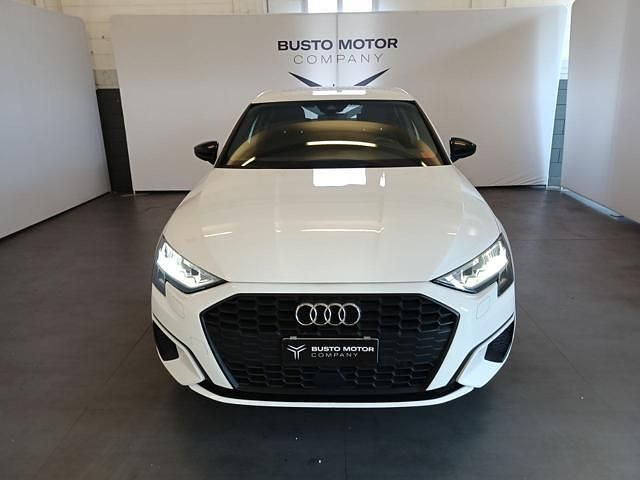 Usata Audi A3 e-tron Ambiente 110 CV (80 kW) 2020 Bianco / pastello Utilitaria