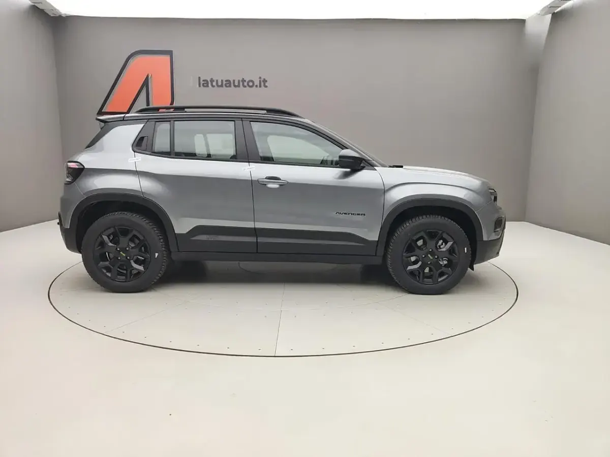 Nuova Jeep Avenger 145 CV (106 kW) 2026 Nero SUV