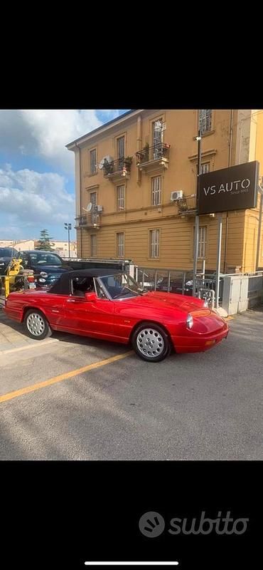 Rosso Usata 1992 Alfa Romeo Spider Cabrio | 19.900 € - Immagine 1/4