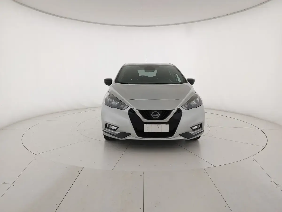 Usata Nissan Micra 92 CV (67 kW) 2021 Argento Utilitaria