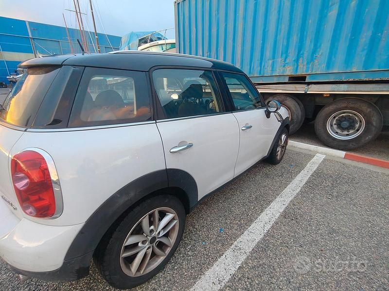 Usata Mini Countryman 2011 Bianco SUV