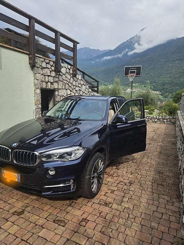 Usata BMW X5 Luxury Line 245 CV (180 kW) 2016 SUV