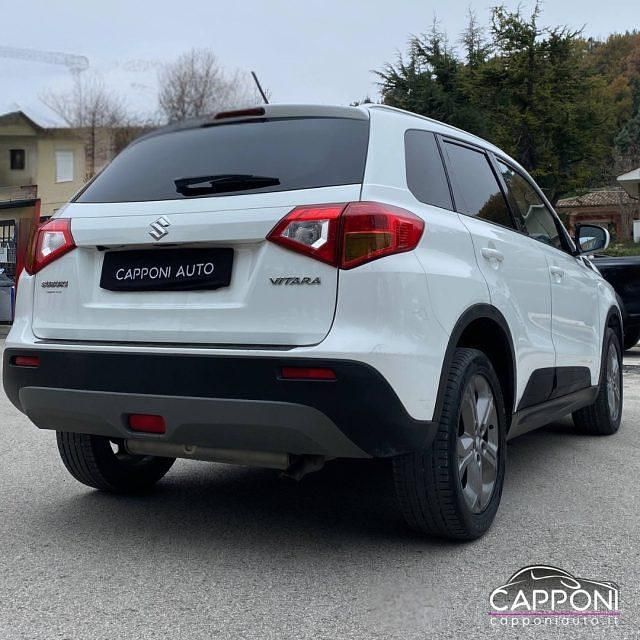 Usata Suzuki Vitara 120 CV (88 kW) 2016 Bianco(met.) SUV