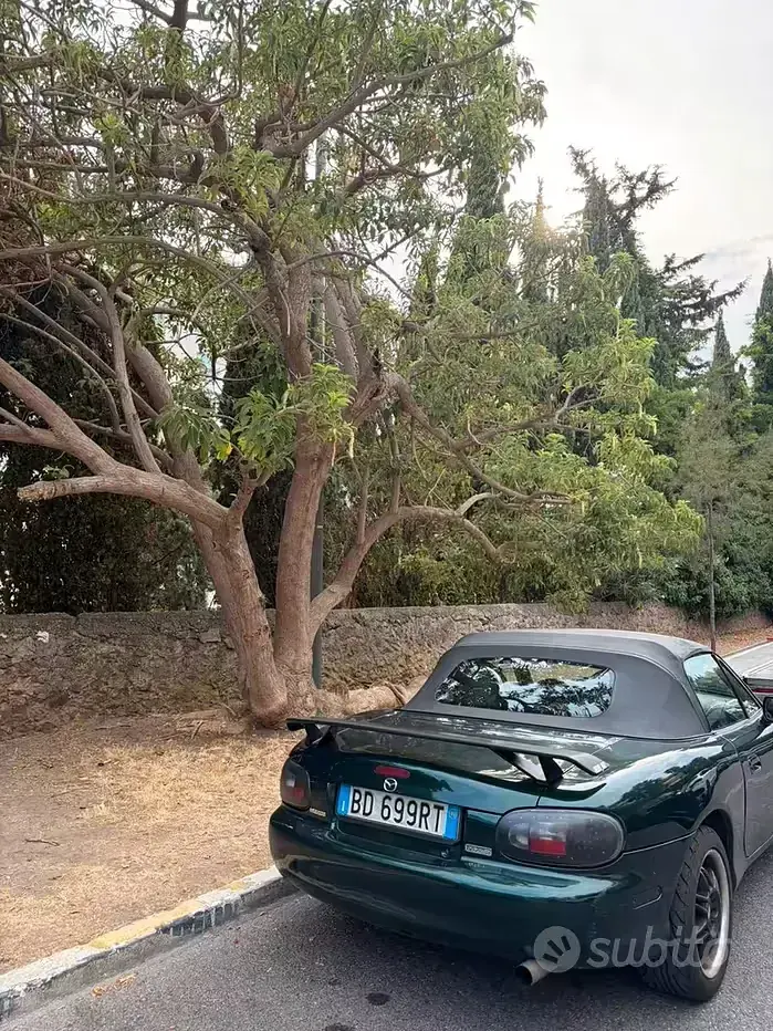 Usata Mazda MX5 110 CV (80 kW) 1999 Nero Cabrio