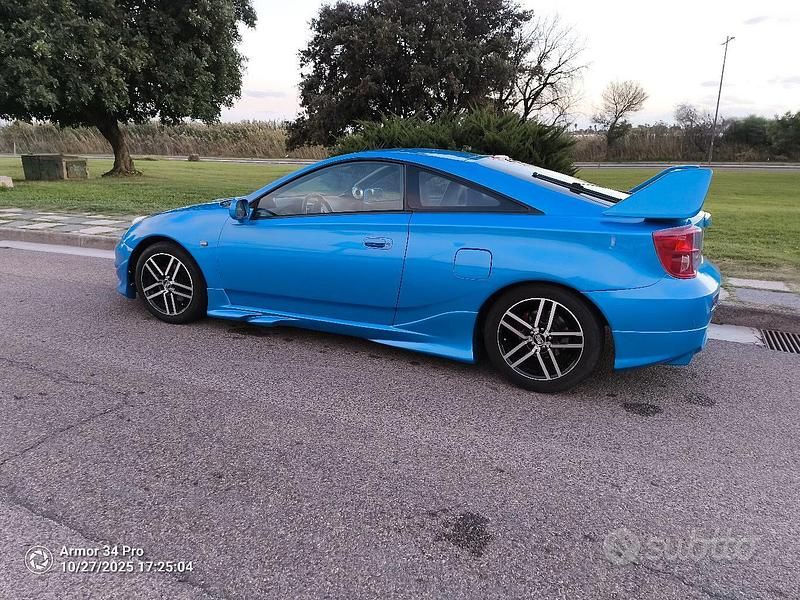 Usata Toyota Celica 192 CV (141 kW) 2001 Coupé