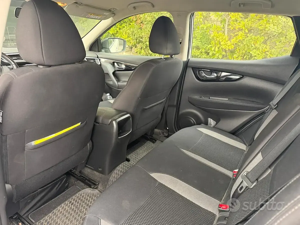 Usata Nissan Qashqai 140 CV (102 kW) 2021 Bianco SUV