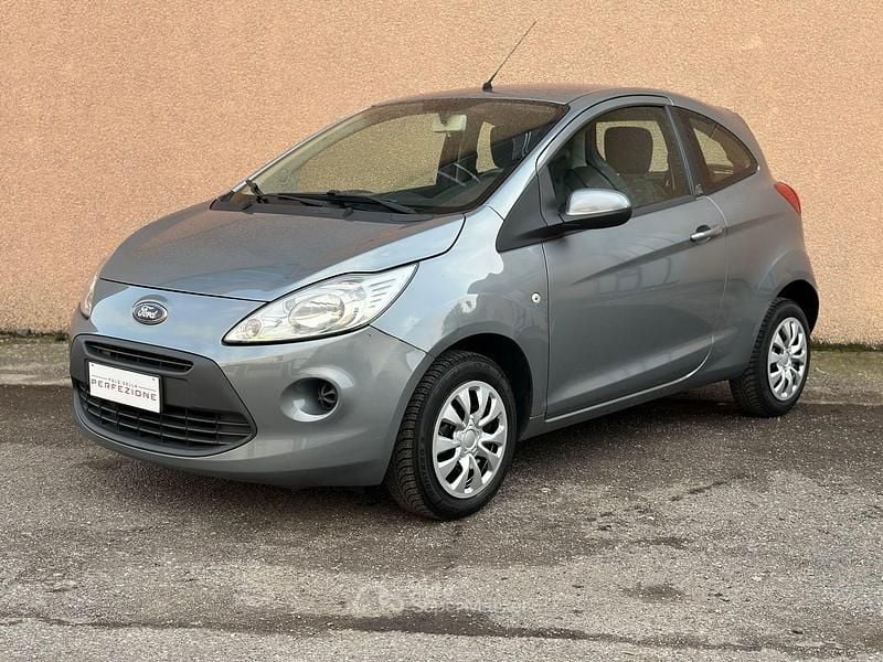 Usata Ford Ka Plus 69 CV (50 kW) 2011 Gray Utilitaria