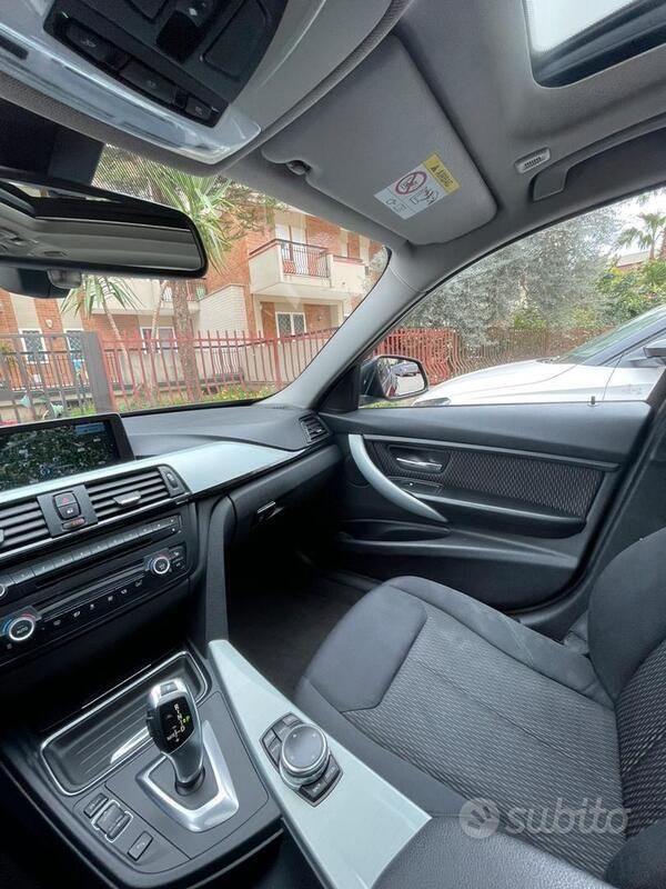 Usata BMW 318 150 CV (110 kW) 2016 Nero Station wagon