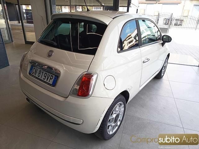 Usata Fiat 500 Lounge 95 CV (69 kW) 2010 Bianco Utilitaria