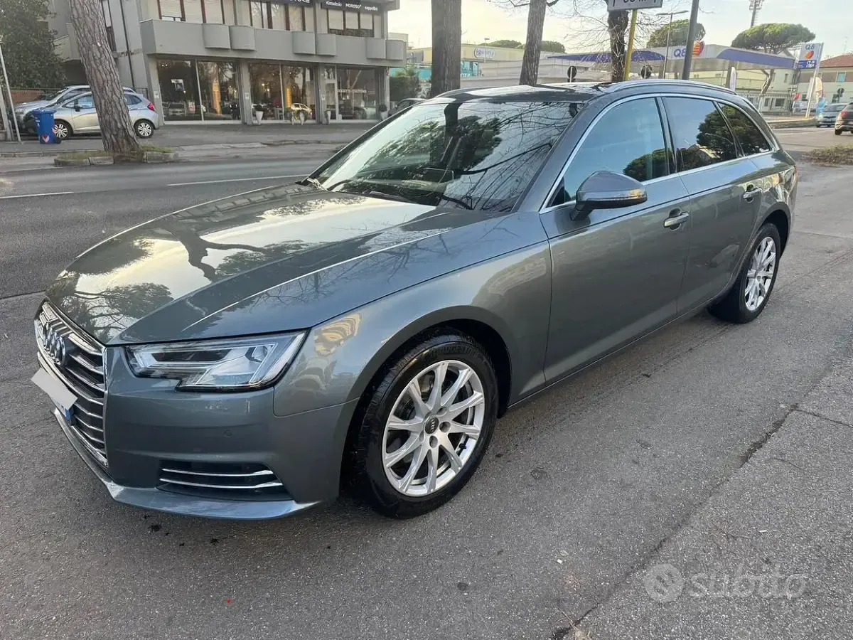 Usata Audi A4 Business 150 CV (110 kW) 2016 Grigio Berlina