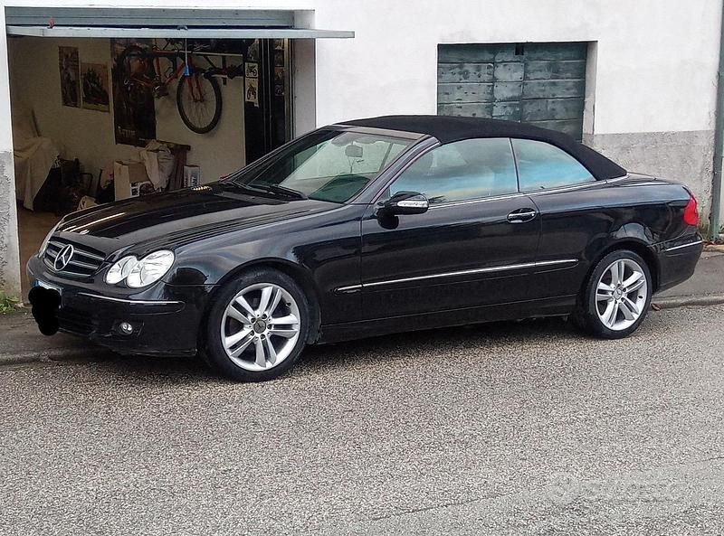 Begagnad Mercedes CLK200 184 HK (135 kW) 2006 Svart Sportkupé