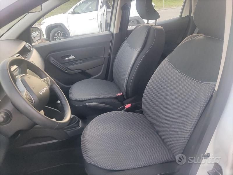 Usata Dacia Duster Expression 90 CV (66 kW) 2023 Bianco Berlina