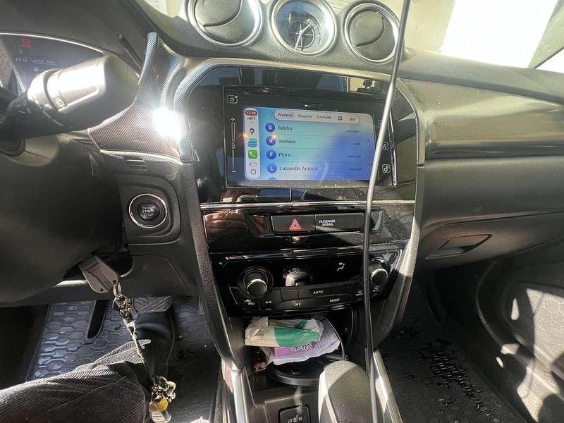 Usata Suzuki Vitara 140 CV (102 kW) 2019 Argento SUV