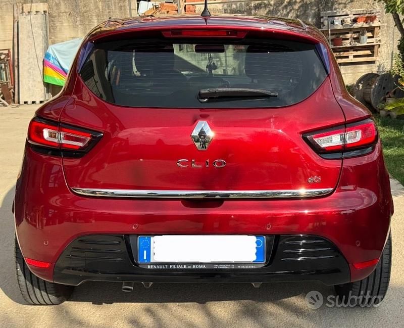 Usata Renault Clio IV 90 CV (66 kW) 2017 Rosso Utilitaria