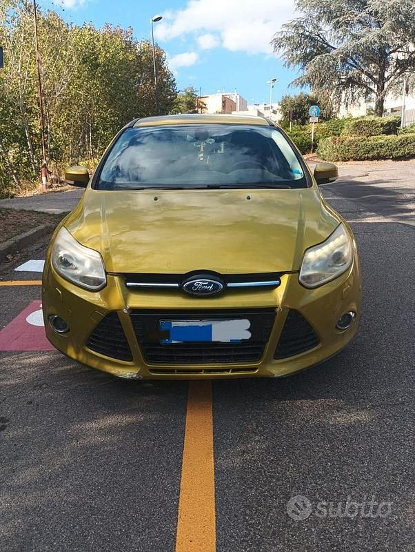 Usata Ford Focus 115 CV (84 kW) 2011 Giallo Berlina