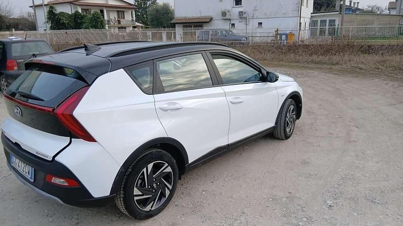 Usata Hyundai Bayon 99 CV (72 kW) 2021 Bianco SUV