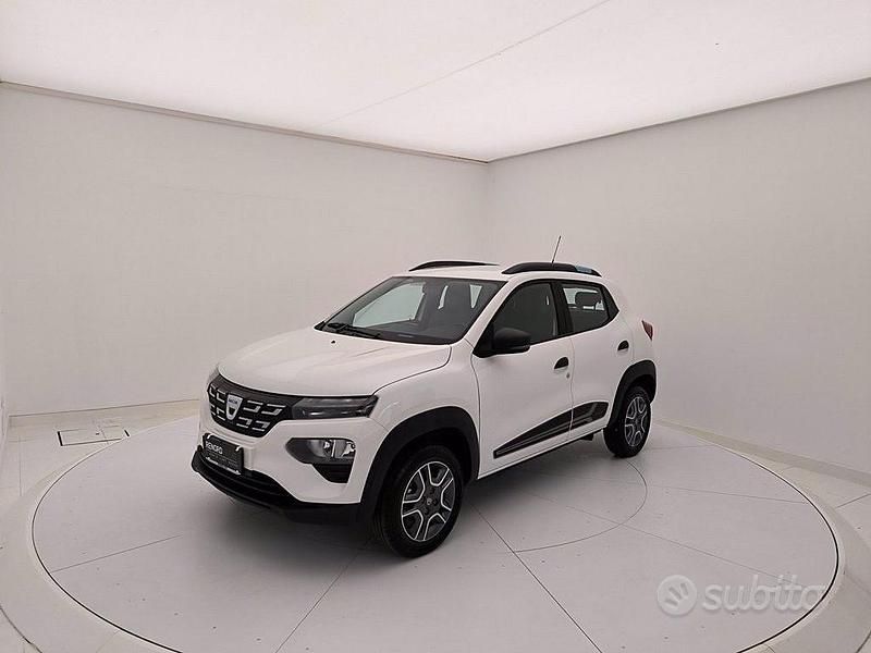 Usata Dacia Spring Comfort Plus 33 kW (45 CV) 2022 Bianco Utilitaria