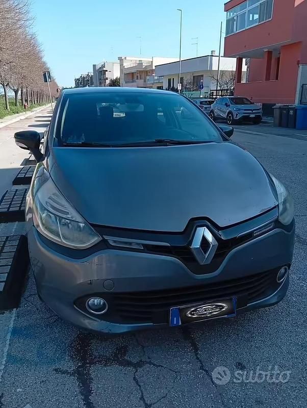 Usata Renault Clio IV 75 CV (55 kW) 2015 Grigio Berlina